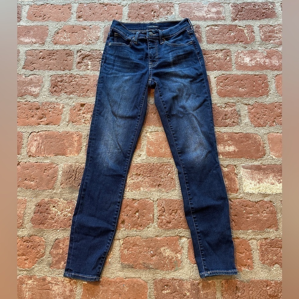 Lucky Jeans size 4/27 Ava skinny jeans dark wash